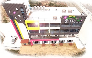 Facciata della struttura