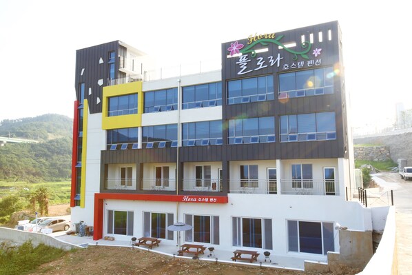 Front of property - Flora Hostel Pension (Yeosu)