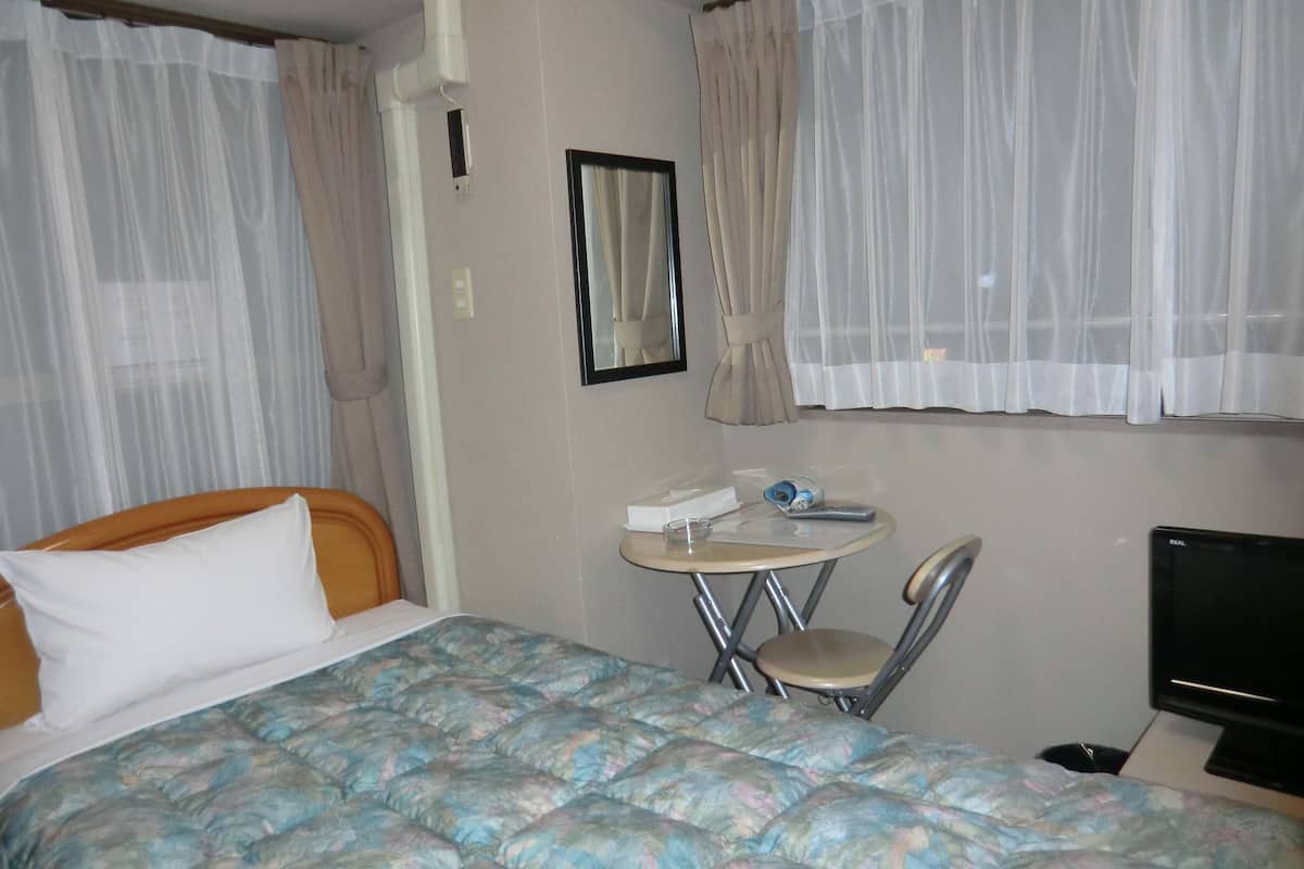 Casual Single Room, Smoking | Free WiFi, bed sheets