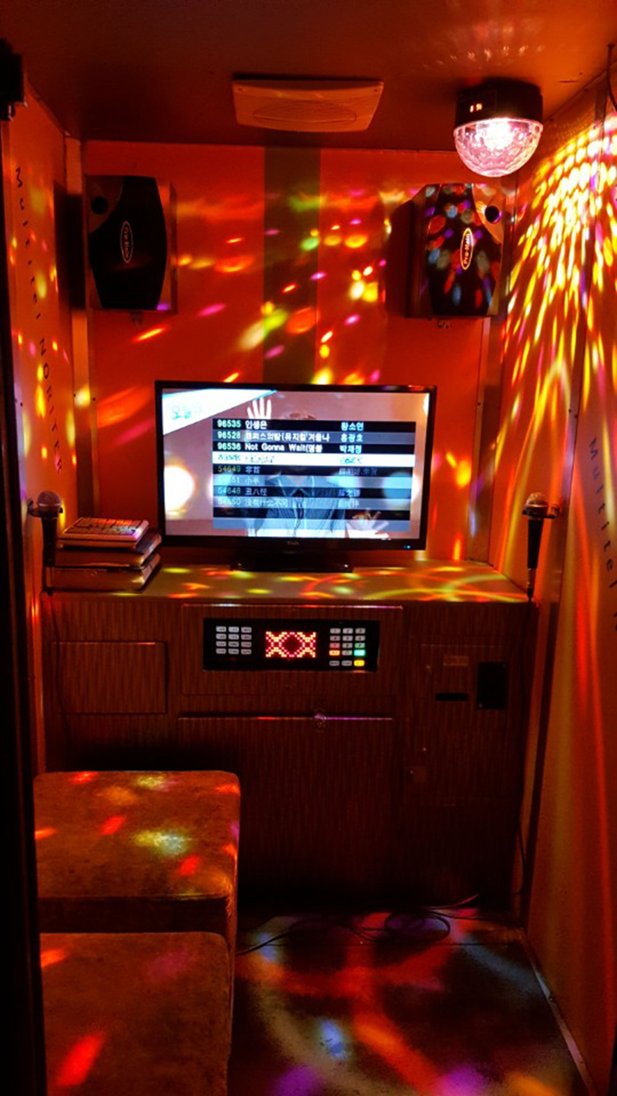 Sala de karaokê