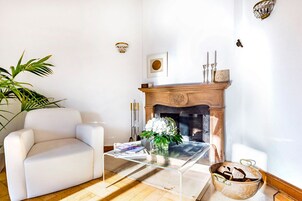 Télévision à écran plat