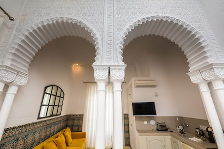 Deluxe Apartment, 1 Queen Bed with Sofa bed, Non Smoking | Private kitchenette. Siglo XIX