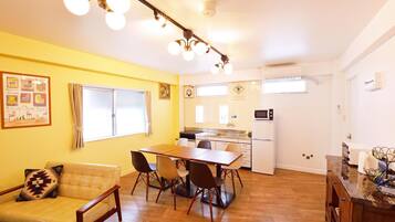 Fridge, microwave, stovetop, electric kettle