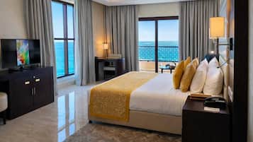 Sviitti | Tallelokero huoneessa, työpöytä, äänieristys, ilmainen Wi-Fi