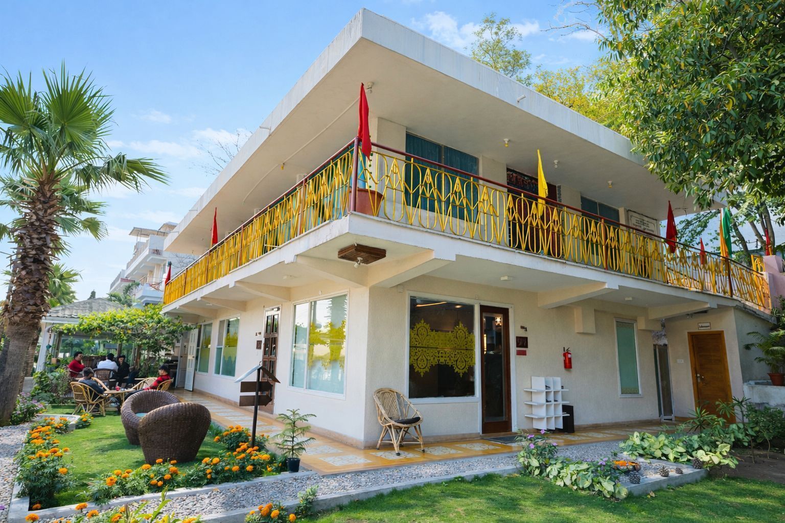 Aromatherapy, deep-tissue massages, Swedish massages, facials