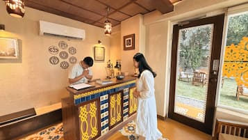 Aromatherapie, diepe bindweefselmassages, Zweedse massages