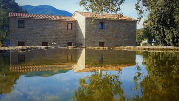 EntrĂ©e de lâhĂ©bergement