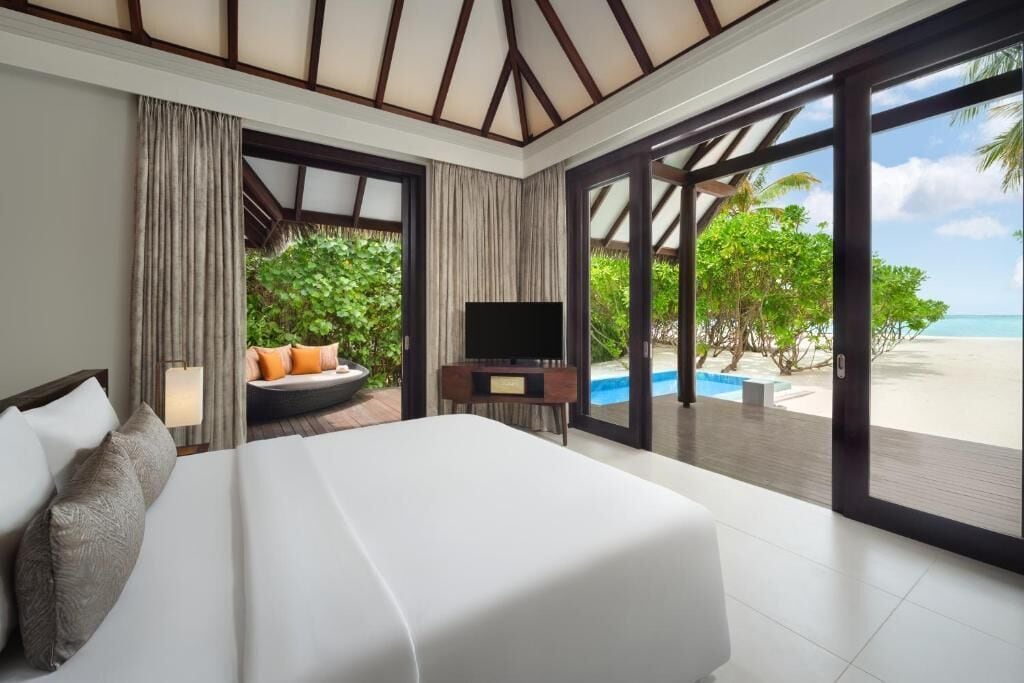 Family Villa, 2 Bedrooms (Pool, Beach) | Free minibar, in-room safe, individually decorated