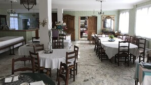 Unclassified image, 3 of 15, button - Hotel Mazmoura (Reignac-sur-Indre)