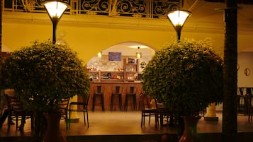 Bar (en el alojamiento)