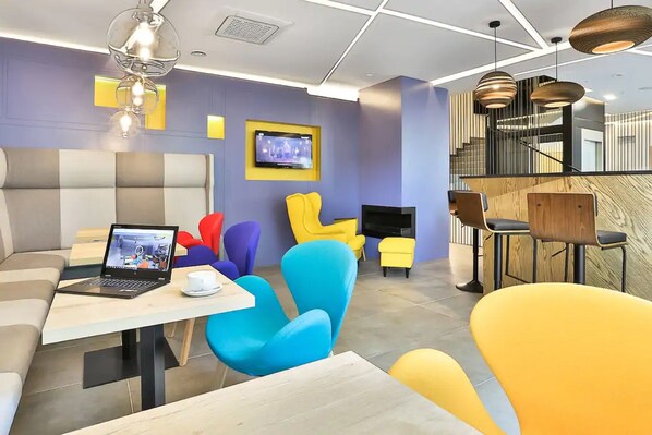 Lobby lounge - Villa Ozone (Sopot)