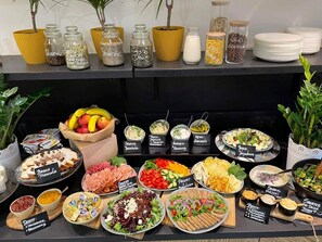 Frukostbuffé varje dag (PLN 59 per person)