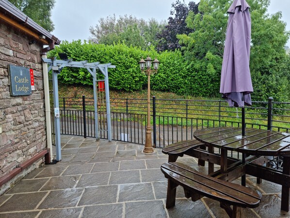 Front of property - Castle Lodge (Brecon)