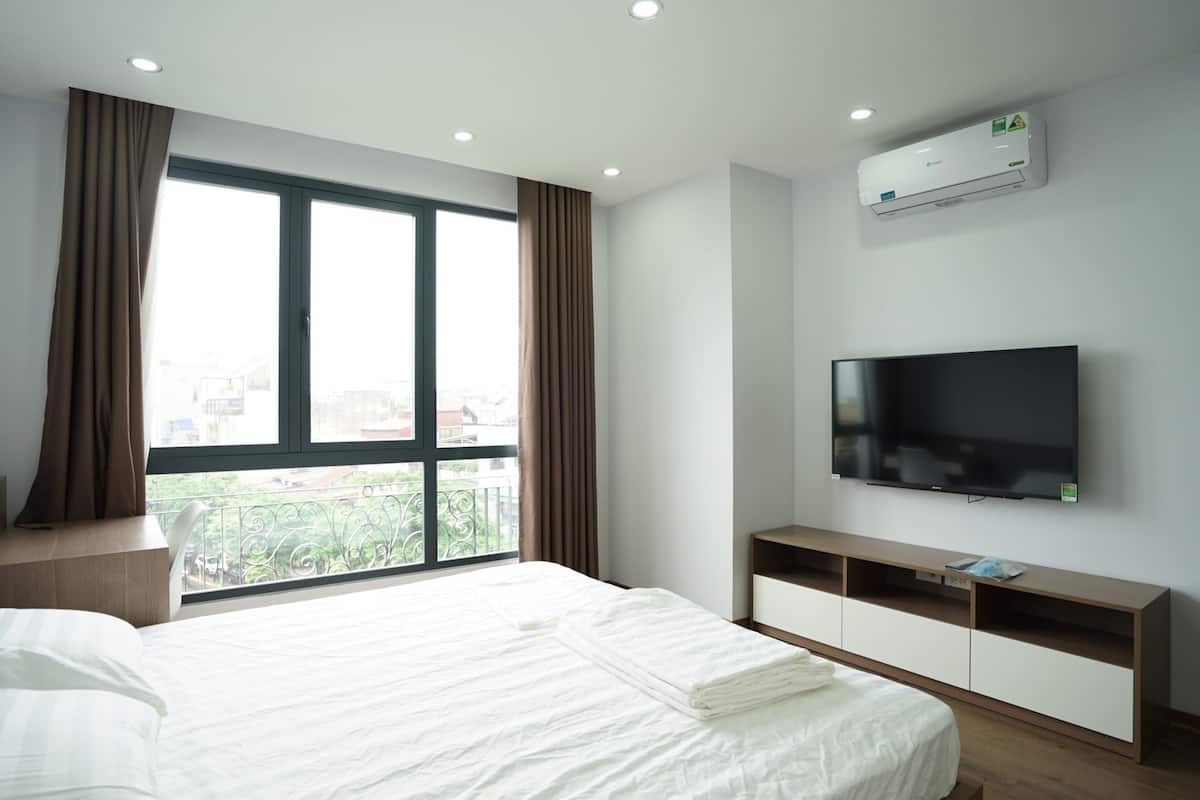 1 bedroom, desk, soundproofing, free WiFi