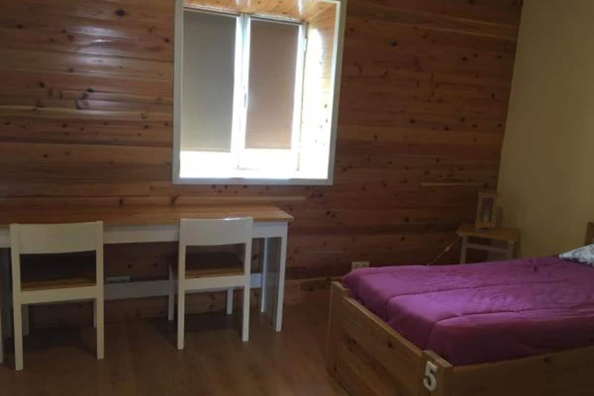 Dreibettzimmer (Pig) | Schreibtisch, Bügeleisen/Bügelbrett, kostenloses WLAN, Bettwäsche