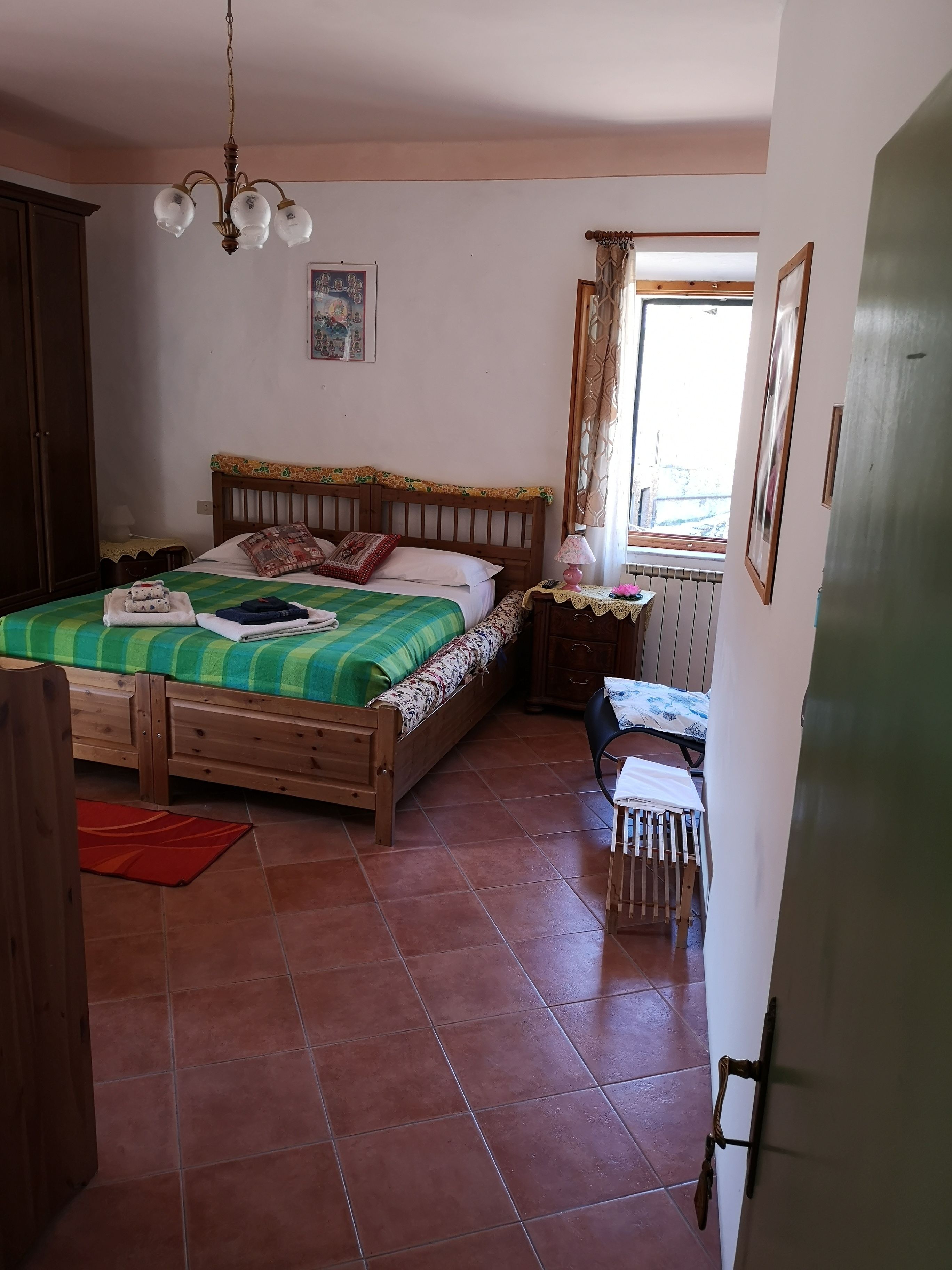 Double Room, Corner (Private external bathroom) | Down duvets, minibar, desk, free WiFi