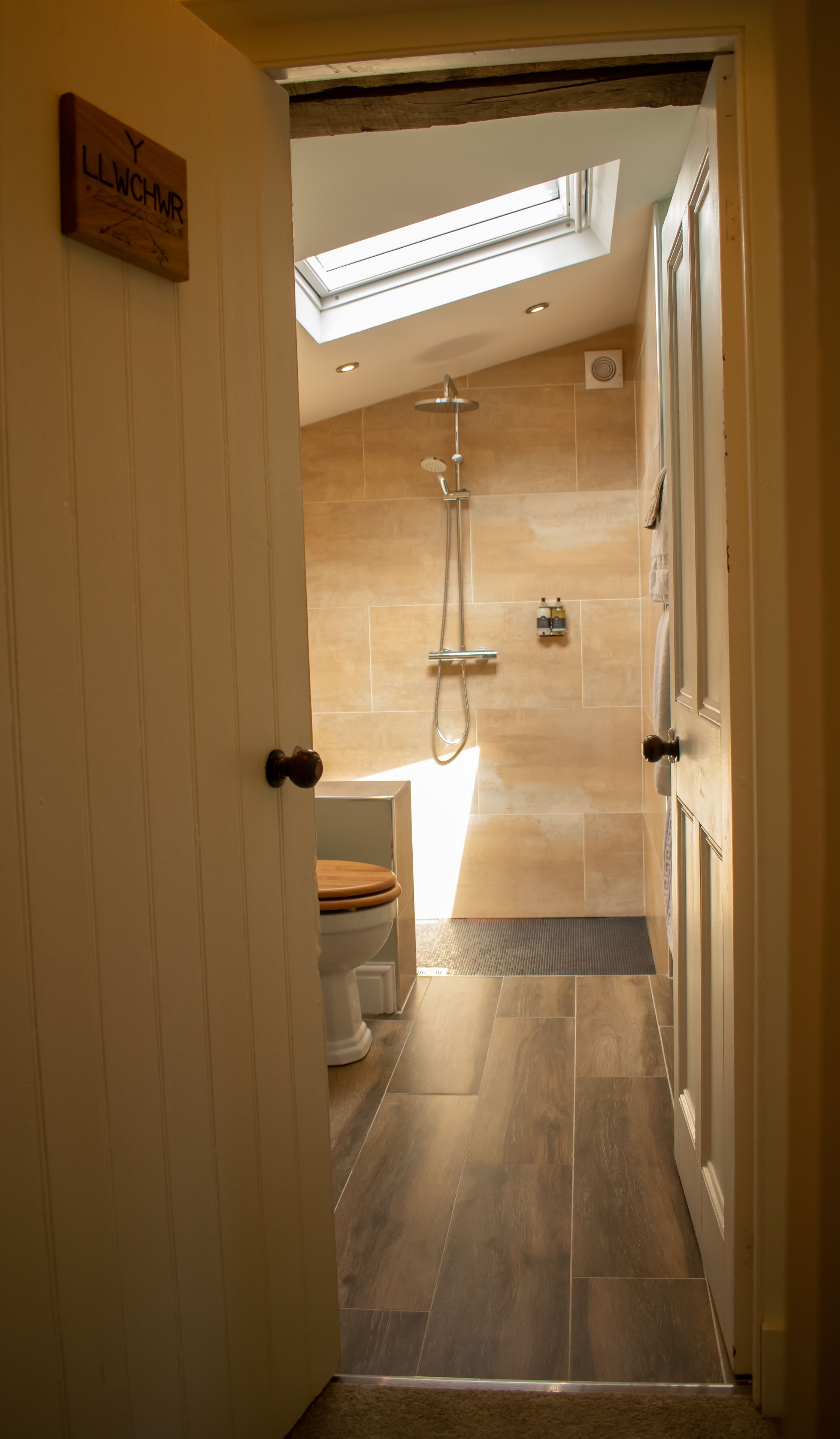 Luxury Double Room, 1 King Bed with Sofa bed, Ensuite, Garden View | Bathroom