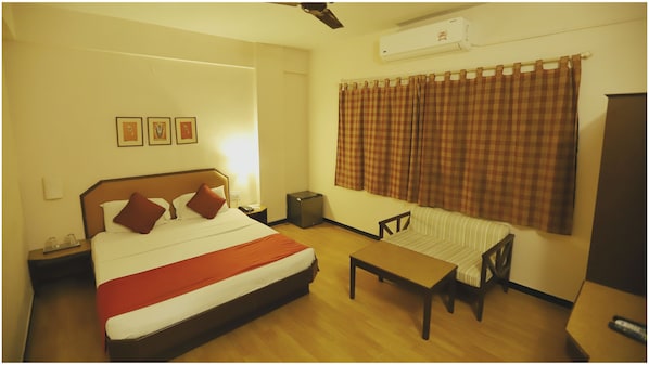 Rollaway beds, free WiFi, bed sheets