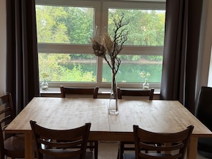 Căn hộ | Khu vực ăn uống tại phòng