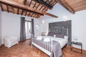 Appartamento Design, 2 camere da letto, 2 bagni | 3 camere, biancheria da letto di alta qualità, con stile personalizzato