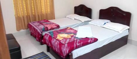 Free WiFi, bed sheets