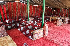 Desayuno continental gratuito y diario