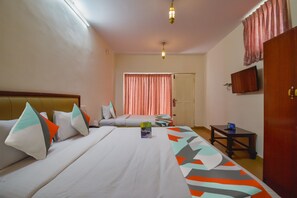 In-room safe, free WiFi, wheelchair access