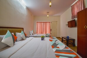 Deluxe Double Room, 1 Double Bed, Non Smoking | In-room safe, free WiFi, wheelchair access