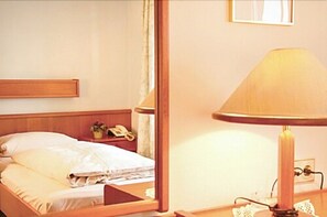 Habitación individual estándar | Escritorio, wifi gratis y ropa de cama 