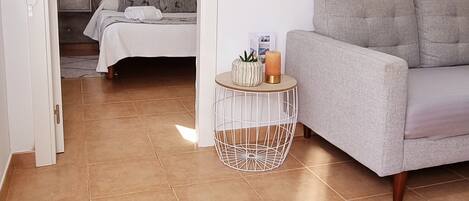 Estúdio júnior | Área de estar | TV