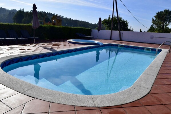 Utomhuspool