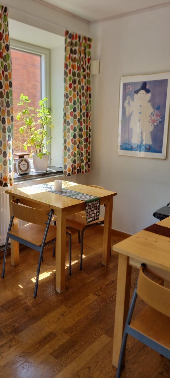 Breakfast area - Torget Vandrarhem - Hostel (Kavlinge)