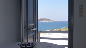 Unclassified image, 4 of 33, button - Ariti Apartments (Paros)