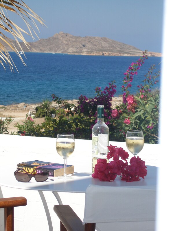 Kolmen hengen huone, merinäköala | Näkymä huoneesta