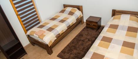 雙床房 | 客房內保險箱、熨斗/熨衣板、免費搖籃/嬰兒床、免費無線上網