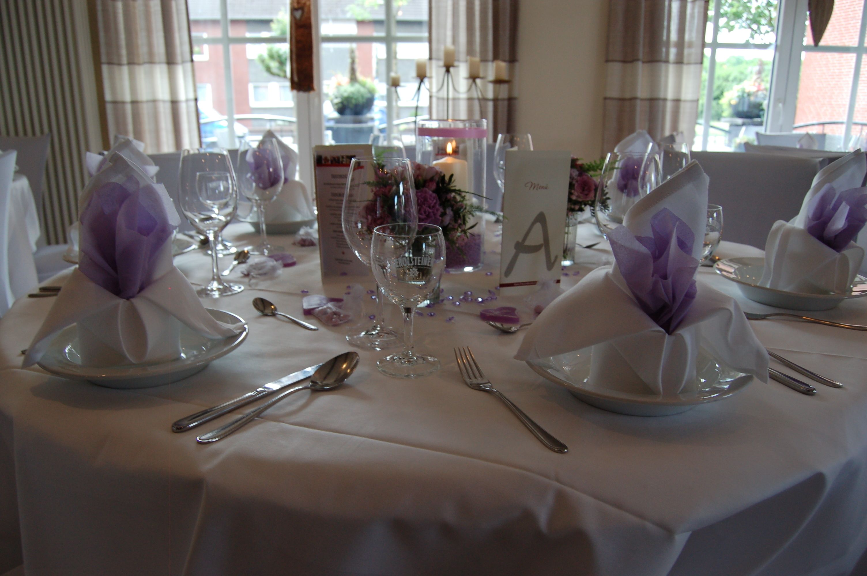 lunch and dinner served, regional cuisine