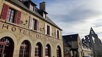 Façade de lâhĂ©bergement