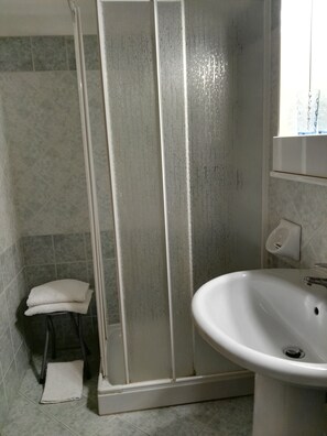 Bathroom - Cloris Guest House (Noto)
