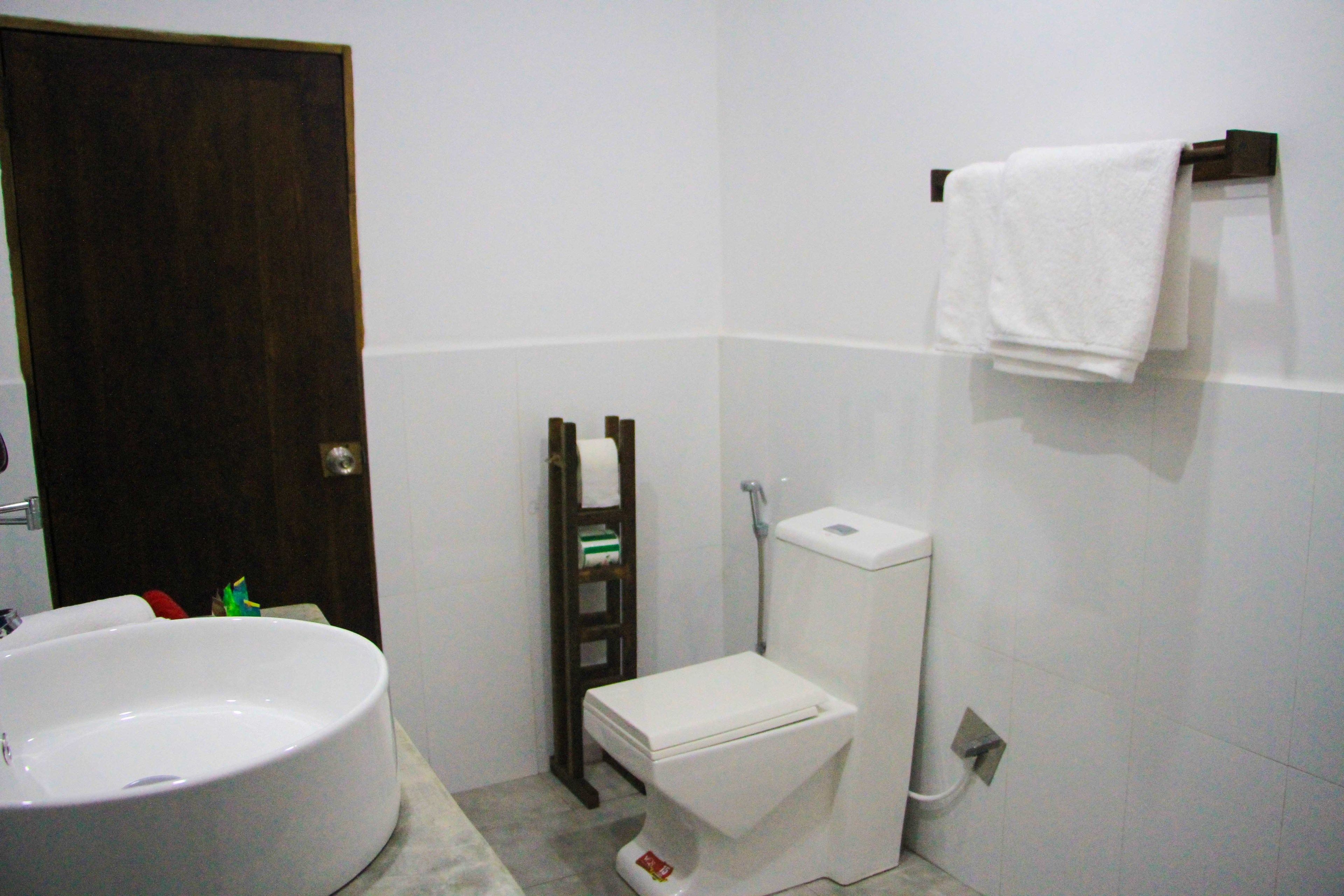 family room | bathroom | shower, free toiletries, hair dryer, slippers