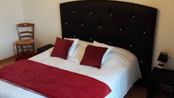 1 chambre, décoration personnalisée, ameublement personnalisé