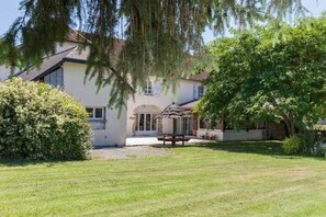 Garden - La Grange de Georges (Lay-Lamidou)