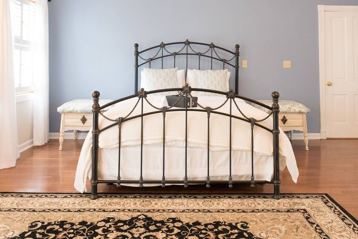 Quarto quádruplo luxo, 1 cama King, para não fumantes | Individualmente mobiliados, ferros/tábuas de passar roupa