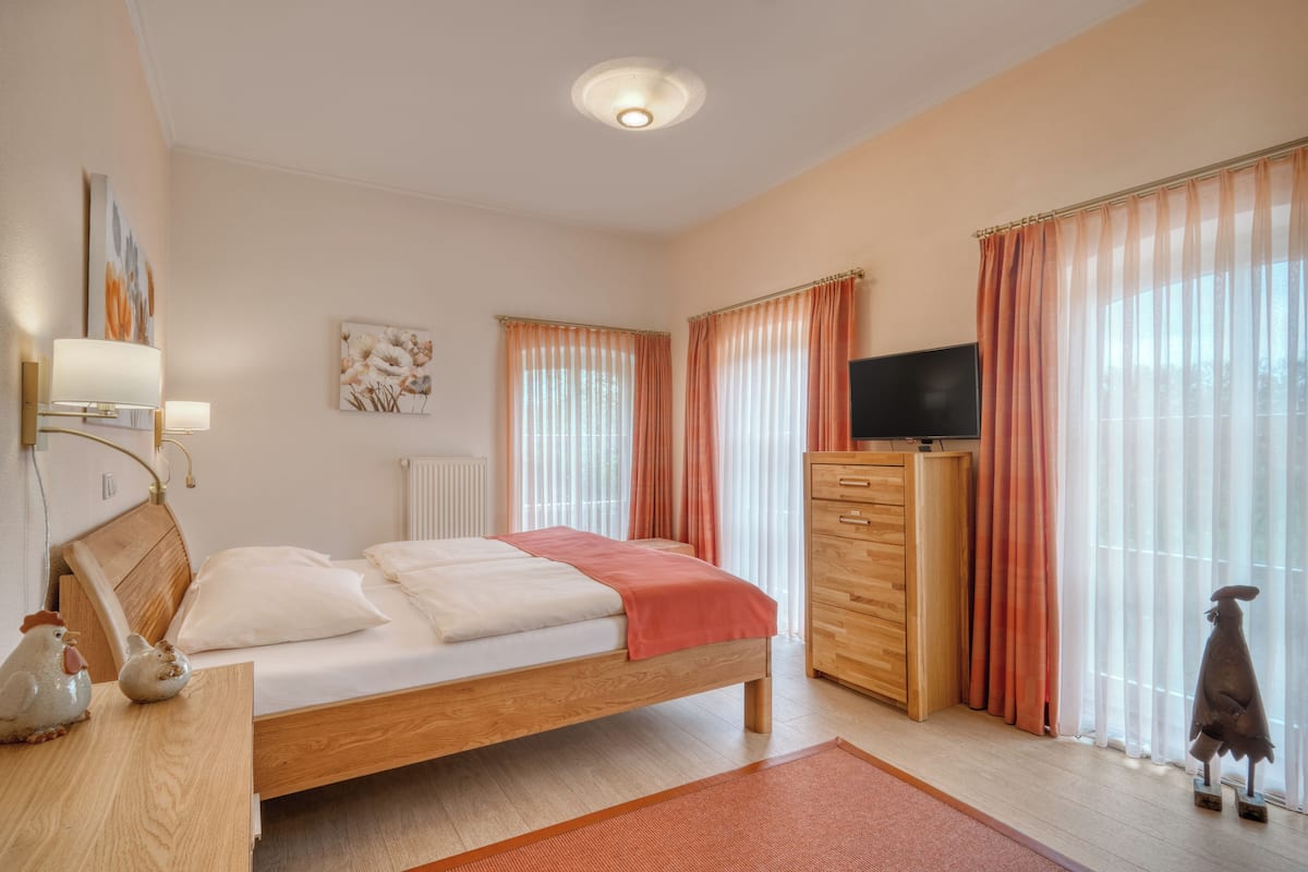 Minibar, in-room safe, desk, cots/infant beds