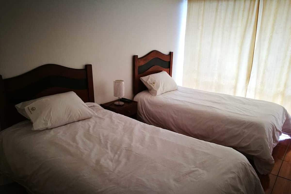 Habitación doble, 2 camas individuales, no fumadores | 15 dormitorios, ropa de cama de alta calidad, mobiliario individual