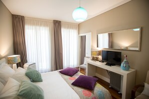 Apartment, 1 Bedroom, Balcony | Desk, iron/ironing board, cribs/infant beds, free WiFi - Cardosas Story Apart byPortoCityHosts (Porto)