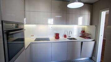 Tủ lạnh, lò vi sóng, lò nướng, bếp nấu