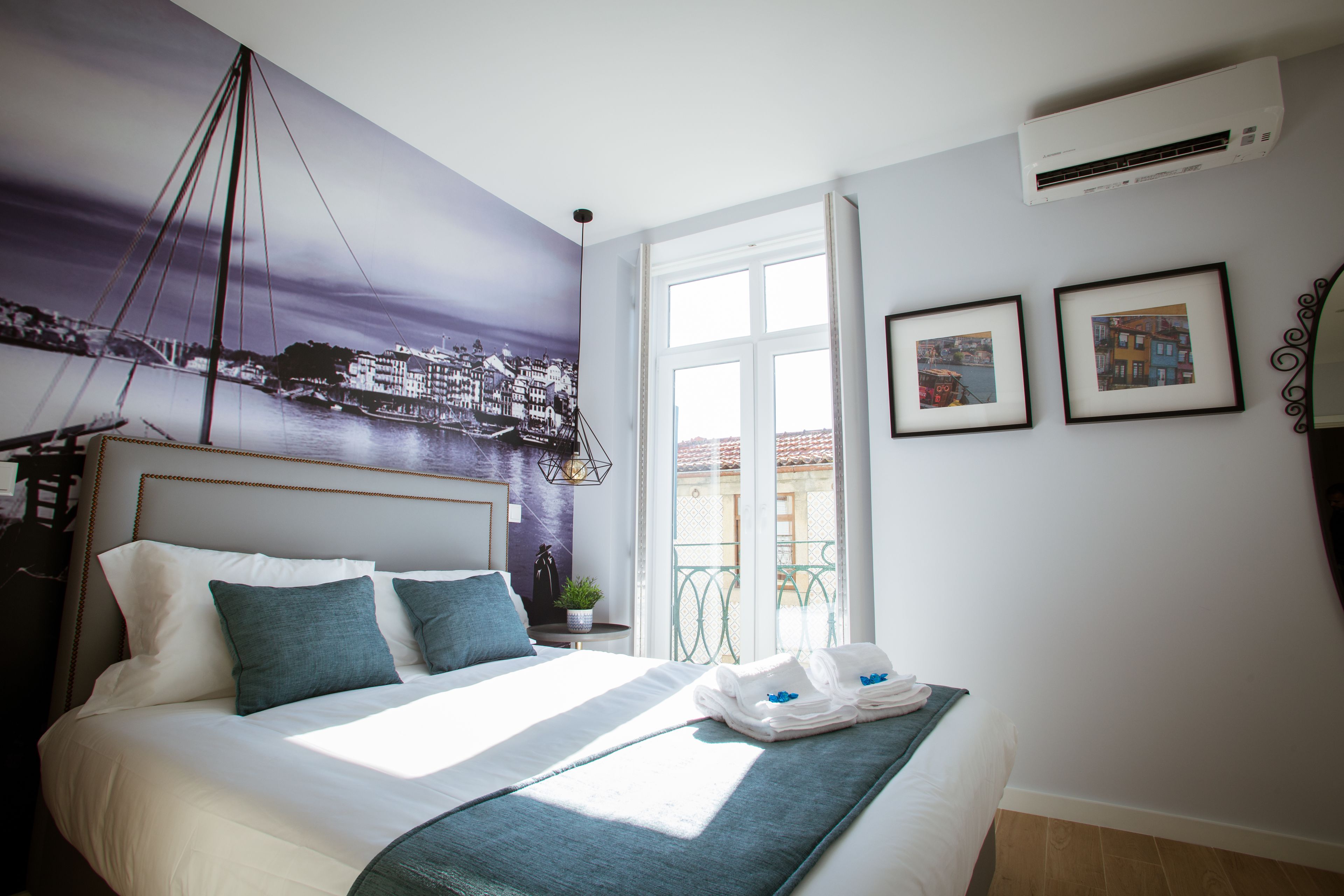 开间, 阳台, 河景 (V) | 办公桌、隔音、熨斗/熨板、婴儿床