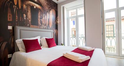 Porto Views & Wines by Porto City Hosts