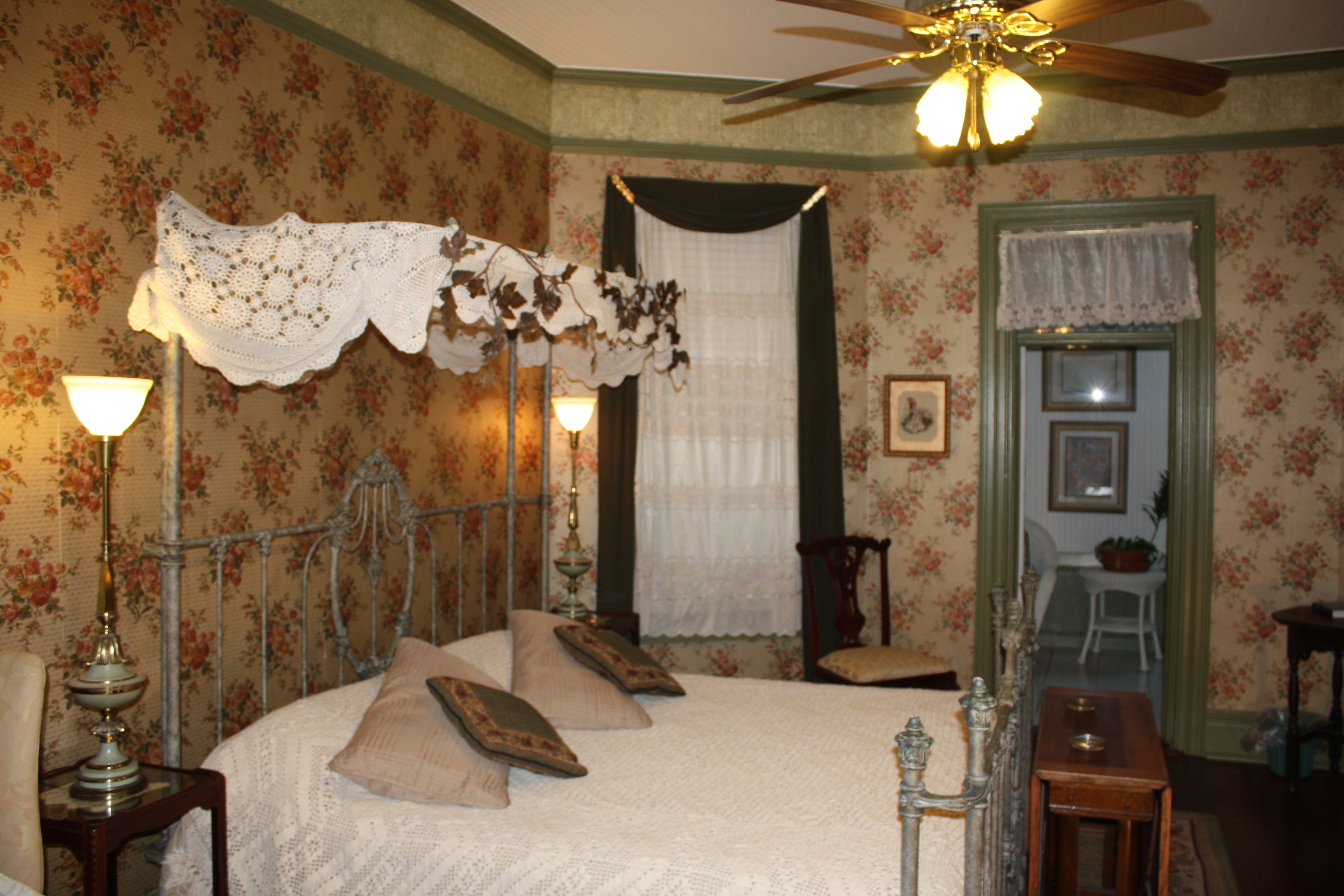 Kamar Double (Southern Grace) | Didekorasi berbeda-beda dan dilengkapi dengan perabotan berbeda-beda