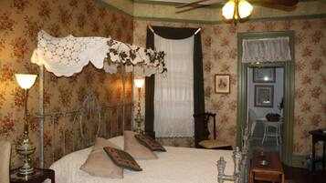 Double Room (Southern Grace) | Individually decorated, individually furnished, desk, iron/ironing board